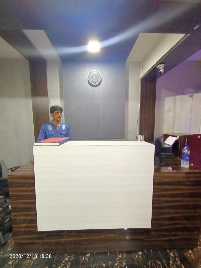 Hotel Riviera Residency 탄 외부 사진