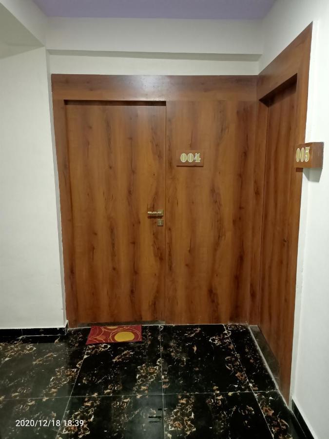 Hotel Riviera Residency 탄 외부 사진