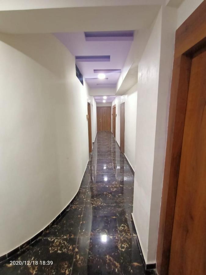 Hotel Riviera Residency 탄 외부 사진