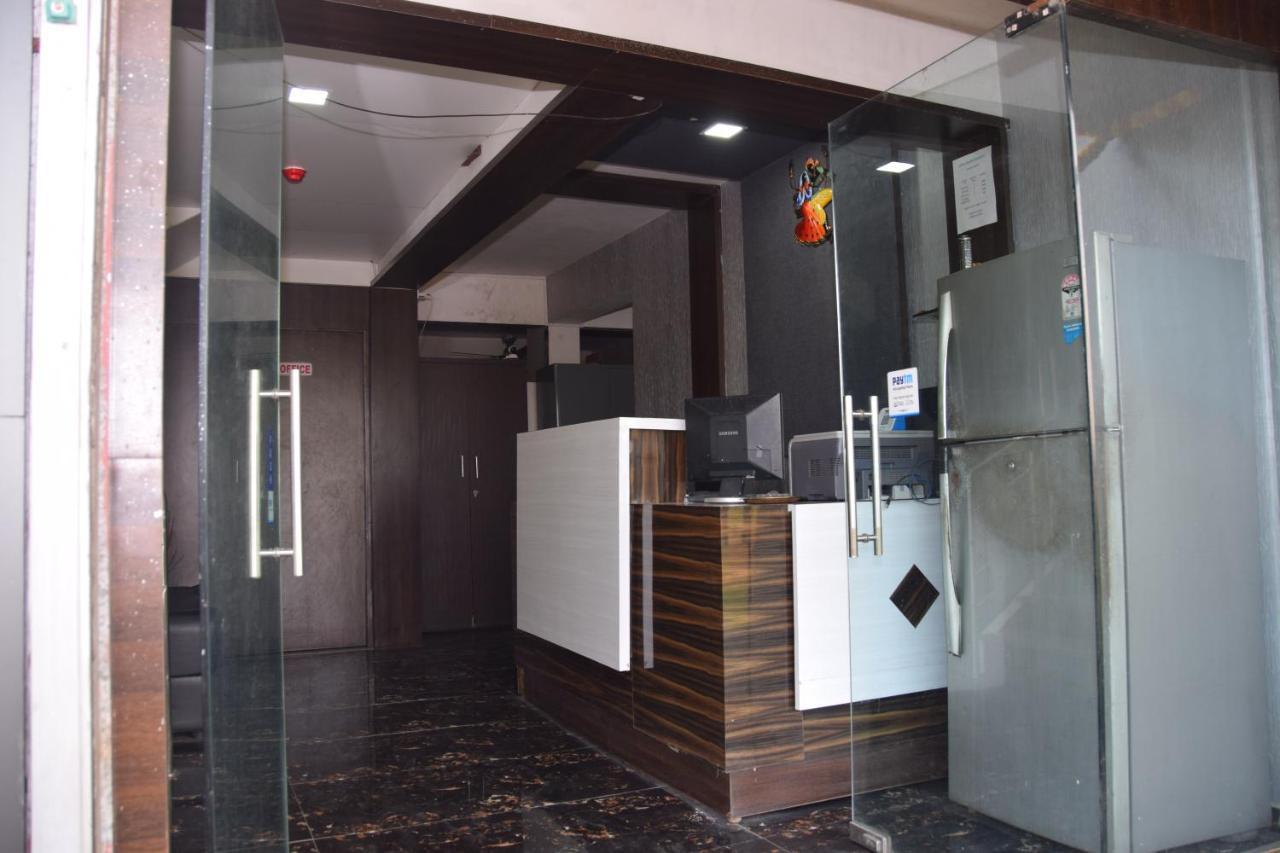 Hotel Riviera Residency 탄 외부 사진