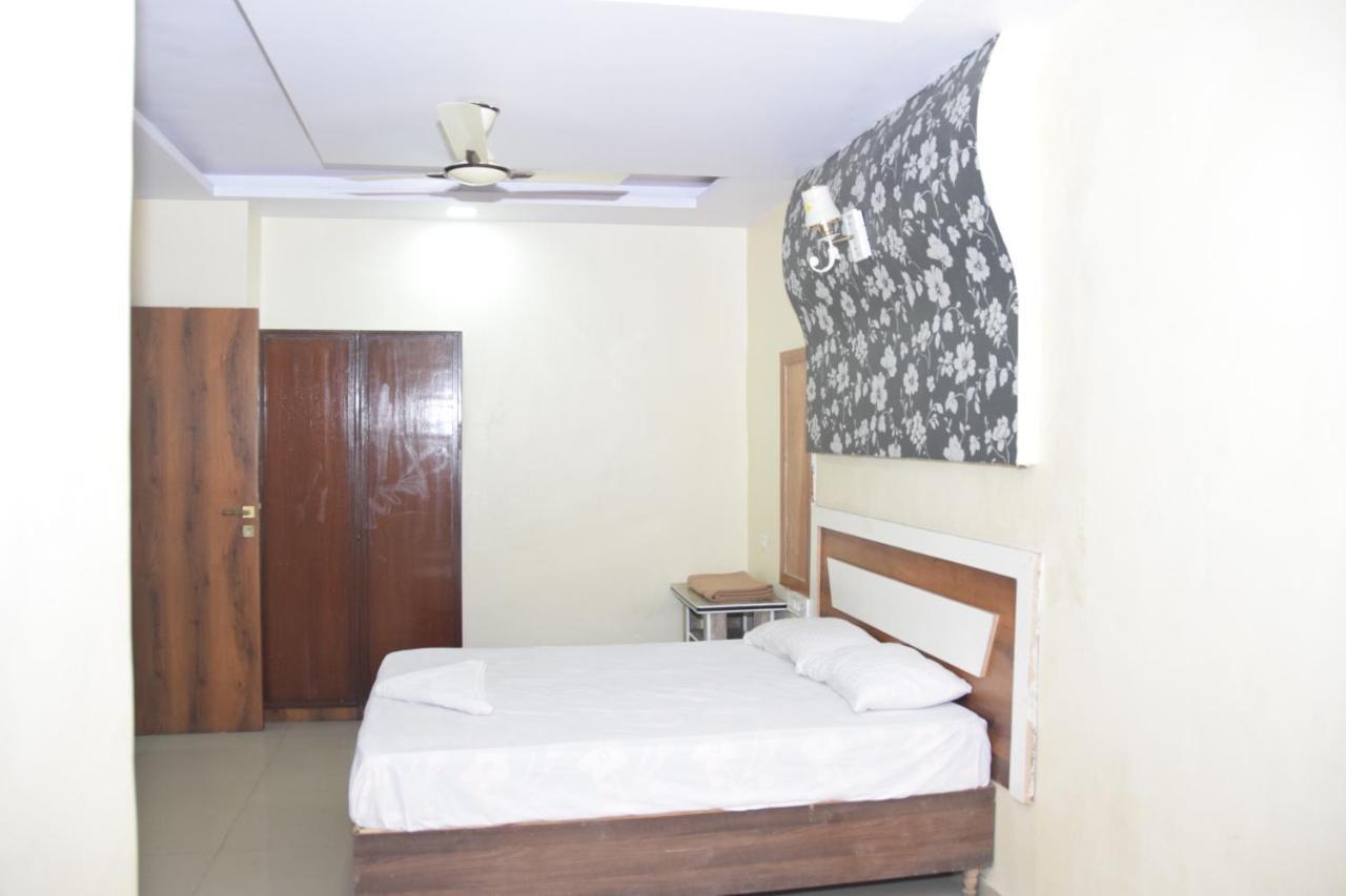 Hotel Riviera Residency 탄 외부 사진